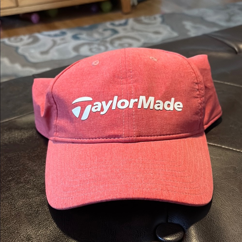 TaylorMade Pink Cap